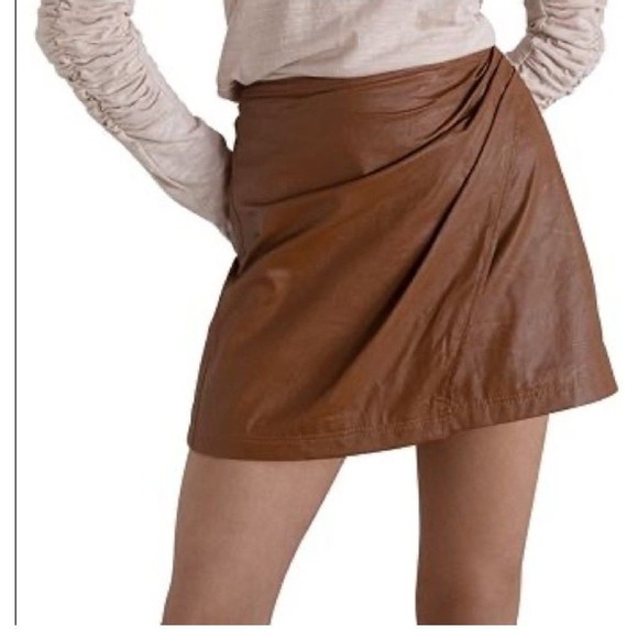 Free People Fake Out Faux Wrap Mini Skirt Walnut Color Size 4 Casual Preppy Chic - Picture 3 of 12